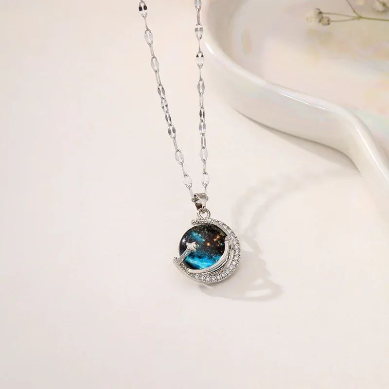Evrenin Işıltısı Kolye